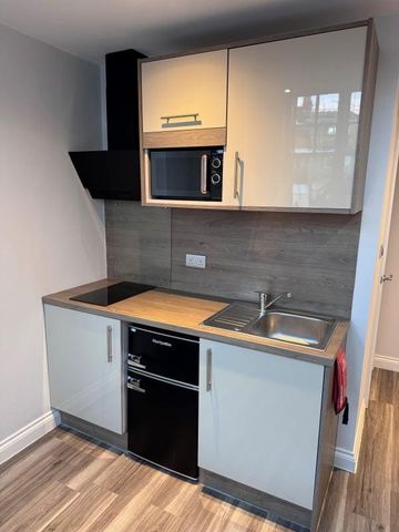 Property to rent - Photo 4