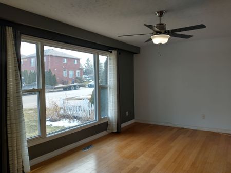 For Lease - 418 Little Avenue Unit# Main Level, Barrie, Ontario - Photo 3