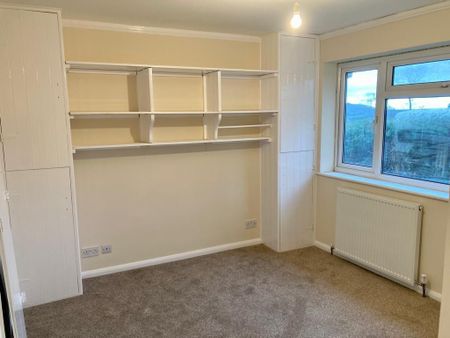 3 bedroom terraced house to rent - Photo 5