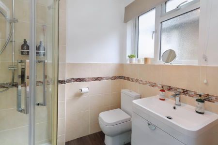 Gordon Road, Surbiton, KT5 - Photo 5