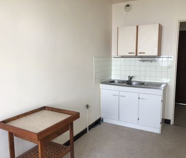 Location Appartement 2 pièces 40m² VIERZON 18100 - Photo 4