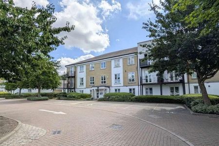 Knaphill, Surrey, GU21 - Photo 3