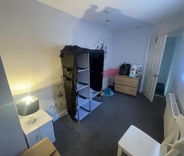 Star Cottage, Luptons Buildings, Tong Road, Leeds - Photo 4