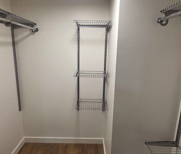1071 East 10th Avenue apartment — Vancouver, BC (2-Bedroom) - 2 Bedroom - Photo 2