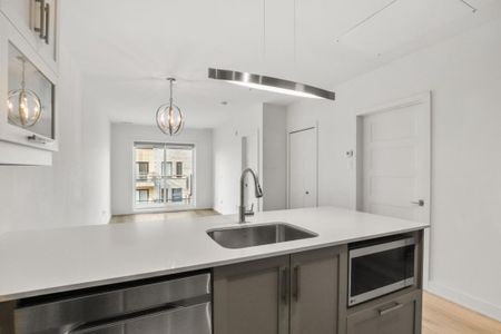 Appartement à louer - Laval (Laval-des-Rapides) - Photo 4