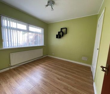 17 Prospect Gardens, Carrickfergus, BT38 8QX - Photo 5