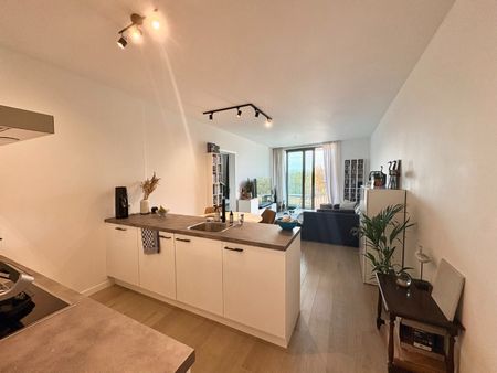 Instapklaar 1-slpk appartement met autostaanplaats - Photo 2