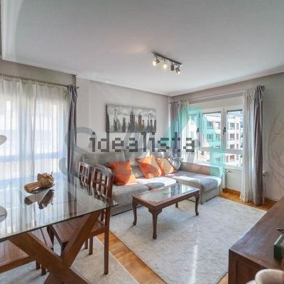 Alquiler de piso en Calle Miguel Ángel Blanco - Photo 1