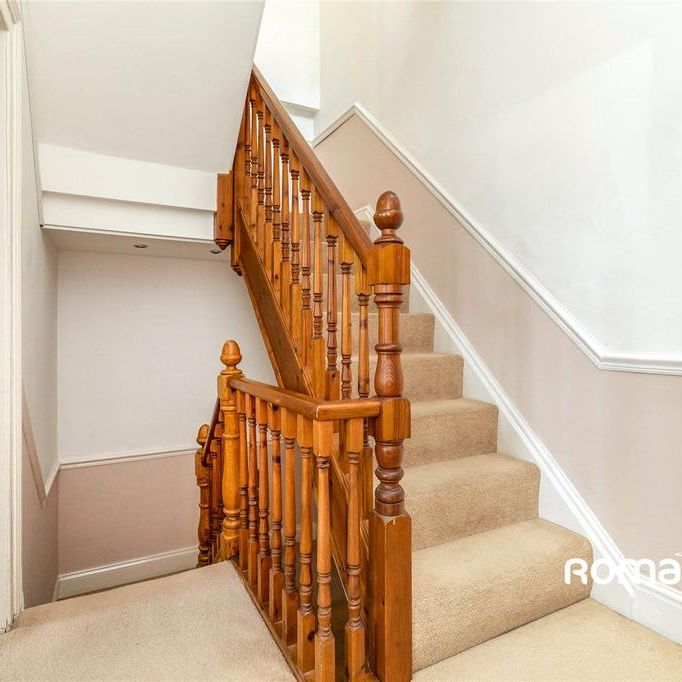 1 bedroom in a house share to rent - Photo 1
