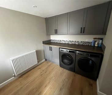 2 bedroom end of terrace house to rent - Photo 4