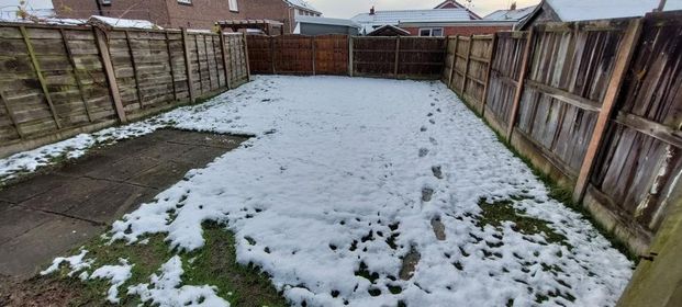 1 bedroom semi-detached house to rent - Photo 1