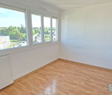 A LOUER Appartement F2 50000 Saint-Lô 1 chambre 46.77 m² - Photo 6