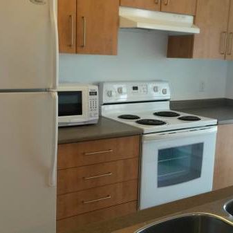 Location! 2bdms, 2baths Hi-Rise w/ view in Collingwood area, Vancouver - Photo 3