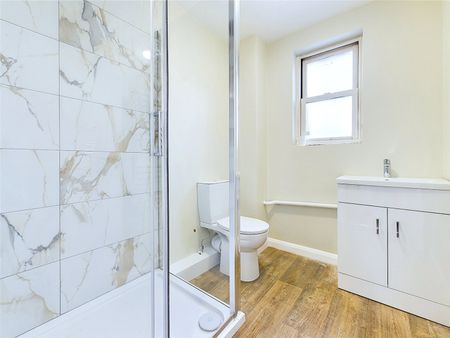 Station Road, Hampton, TW12 - Photo 5