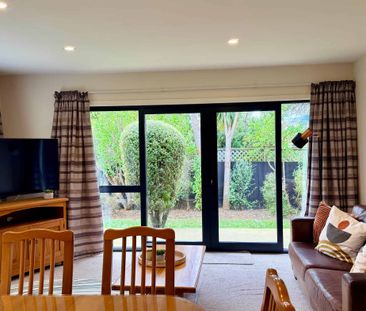 Fully Furnished and equipped for everyday living - Photo 2