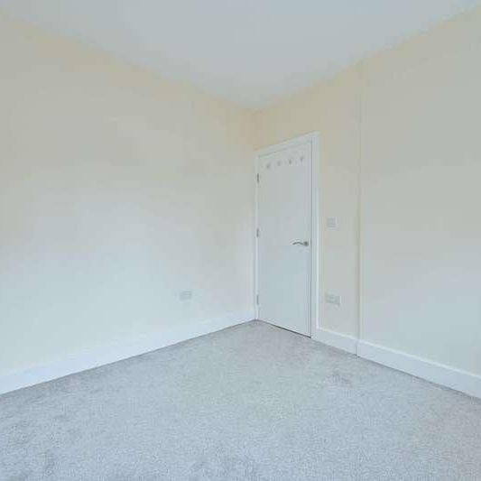 Garston, Watford, WD25 - Photo 1