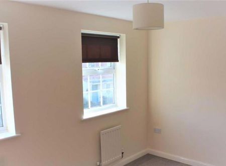 4 bedroom terraced house to rent - Photo 2