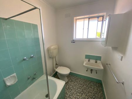 8/66 Lillimur Rd, Ormond VIC 3204 - Apartment For Rent | Domain - Photo 4