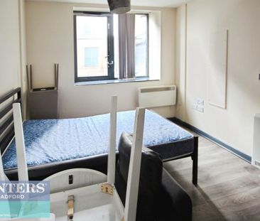 1 bedroom Flat To Let - Photo 1