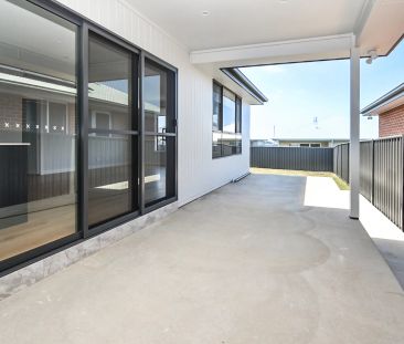 19 Whitebox Street, Orange. - Photo 3