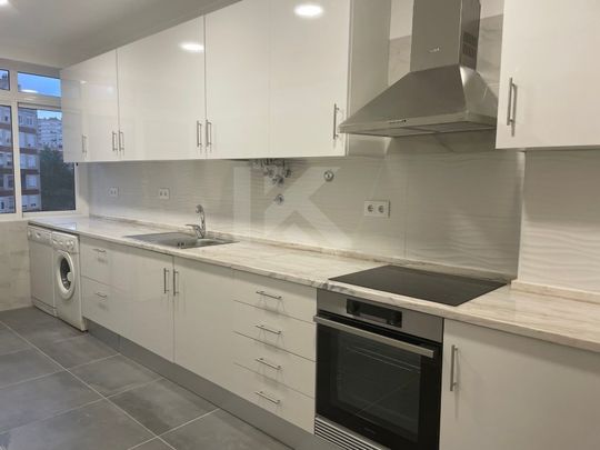 Apartamento T3 em Lisboa - Photo 1