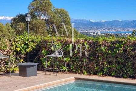 LOCATION SAISONNIÈRE - VILLA PROVENÇALE DE PRESTIGE – HAUTEURS DE CANNES - Photo 2