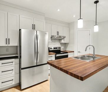 For Lease - 1133 Montblanc Crescent Unit# B, Russell, Ontario - Photo 4
