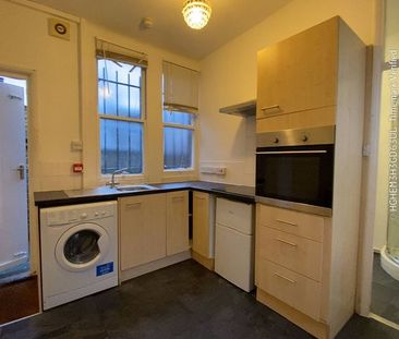 Studio Flat, High Street, SE25 - Photo 2
