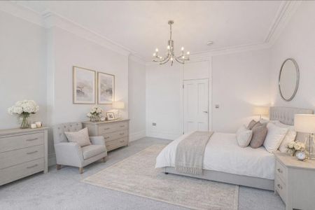 3 bedroom flat to rent - Photo 2