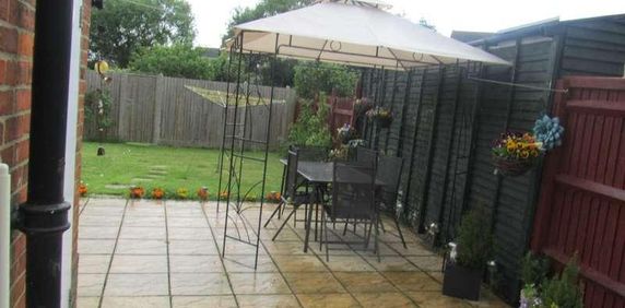 Hampden Avenue, Eastbourne, BN22 - Photo 2