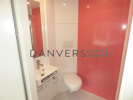 1 bedroom in a house share to rent - Photo 5