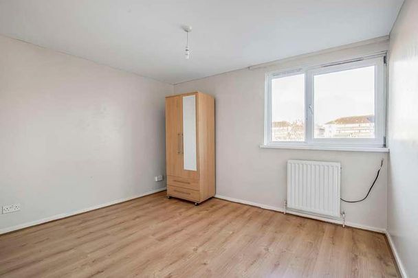 Eglinton Road, London, SE18 - Photo 1