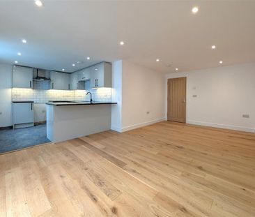 3 bedroom apartment to rent - Photo 1