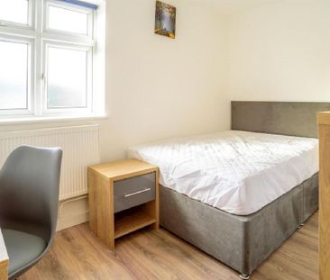 1 bedroom in a house share to rent - Photo 6