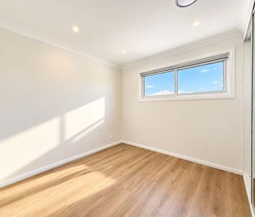 Brand New 5 Bedrooms House Available Now - Photo 1