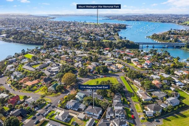 Newly built, 4 bed home in secluded neighborhood - Photo 1