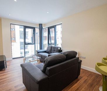 3 bedroom flat to rent - Photo 3