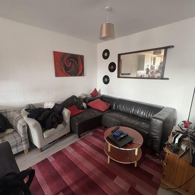 5 bedroom house share to rent - Photo 1