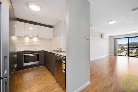 Modern, North-Facing Apartment in the Heart of Greenway - Photo 5