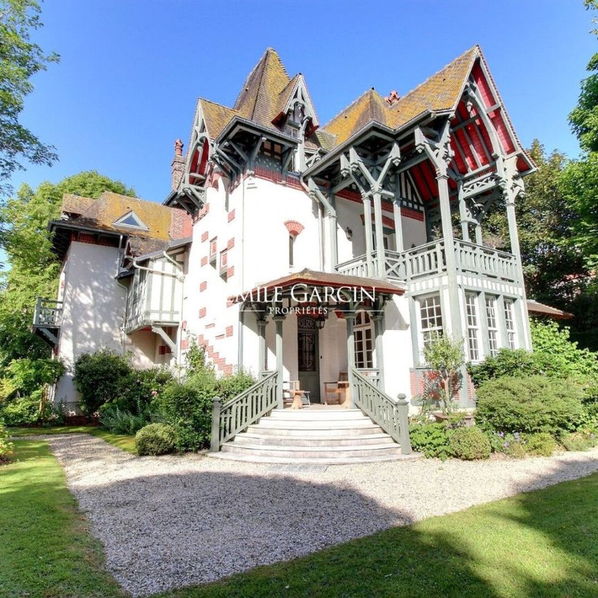 Magnifique propriété à la location saisonnière en plein coeur de Deauville - Jardin - Proche mer - Photo 1