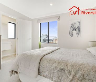 Modern 2-Bedroom, 2-Bathroom Gem in Forest Lake - Photo 6