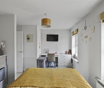 2 bedroom semi-detached house to rent - Photo 1