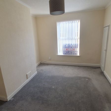 16 Delven Lane, Castle Donington - Photo 1