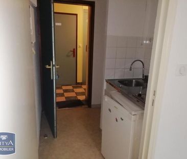 Location Appartement 1 pièce 17m² BOURG EN BRESSE 01000 - Photo 2
