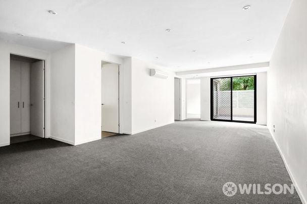 Light and bright and very spacious apartment on the first floor: - Photo 1