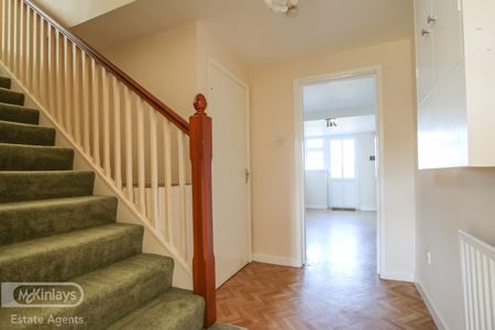 5 bedroom Detached for rent - Photo 5