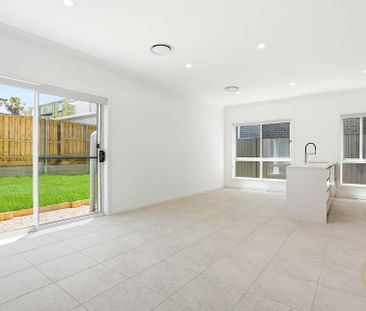 Newly Built Modern Home Offering Space, Comfort & Style - Photo 1