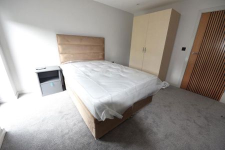 2 bedroom flat to rent - Photo 5