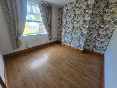 3 bedroom terraced house to rent - Photo 3