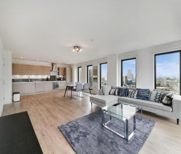 3 bedroom flat to rent - Photo 2